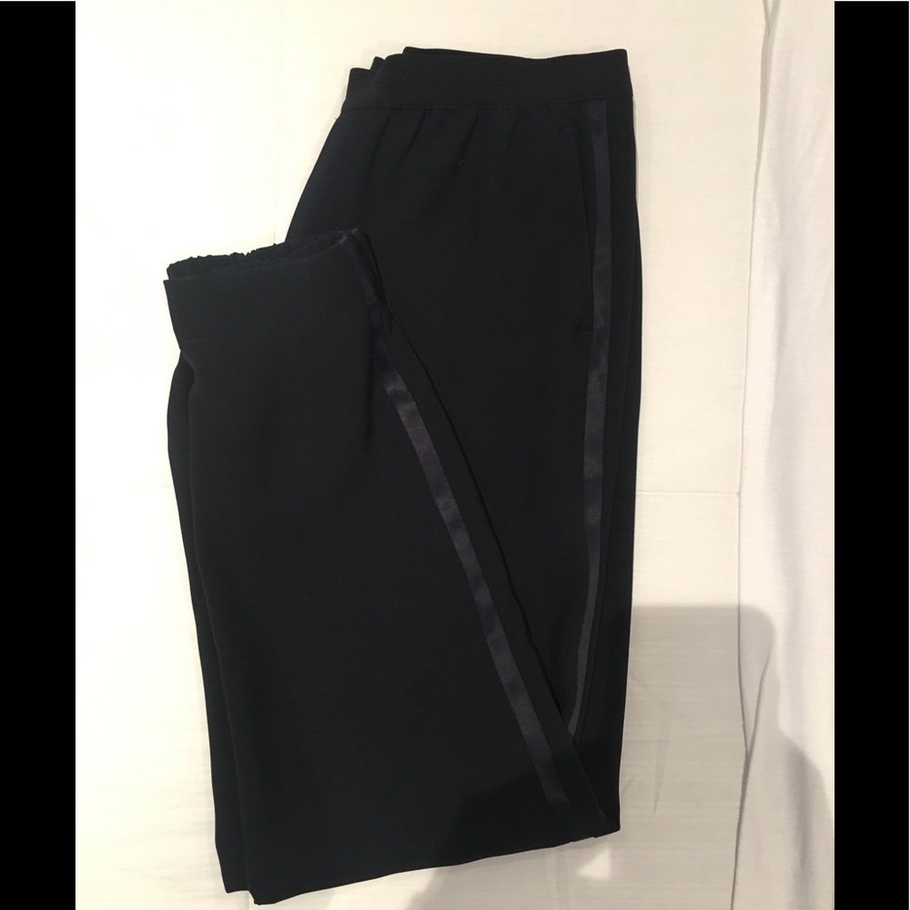 Vince Navy and black trousers